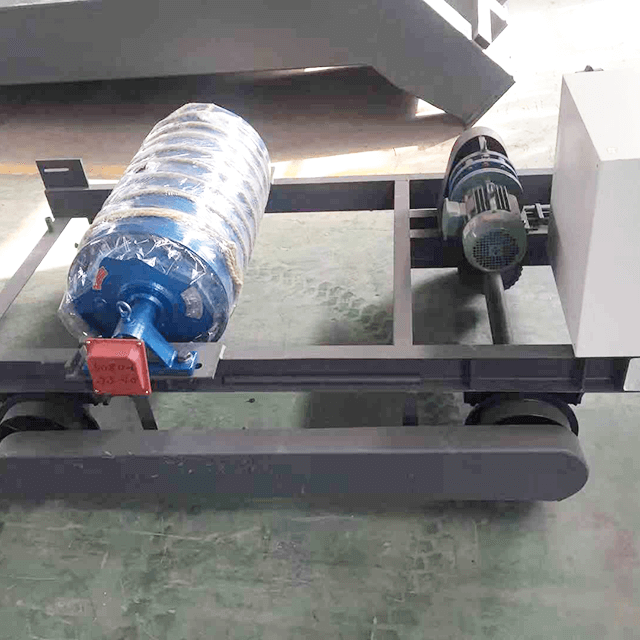 Reversible Distributing Machine